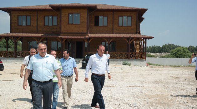 Ceyhan Belediyesi Yeni Park Bahçe Binası inşaatı tamamlanıyor