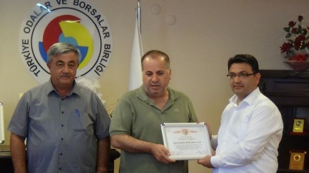 Ceyhan Ticaret Borsası, en yüksek tescil ücreti ödeyen üyelerini ödüllendirdi