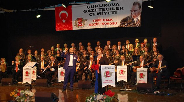 ÇGC Türk Halk Müziği Korosu’ndan türkü şöleni