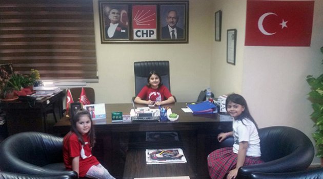 CHP Çukurova’da koltuk çocukların