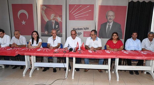 CHP Çukurova yönetiminde şok istifa