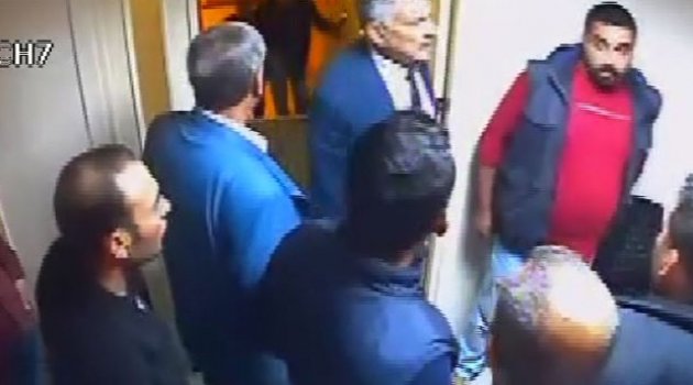 CHP İl Binasını bastığı iddia edilen CHP’li Belediye Başkanı kamerada