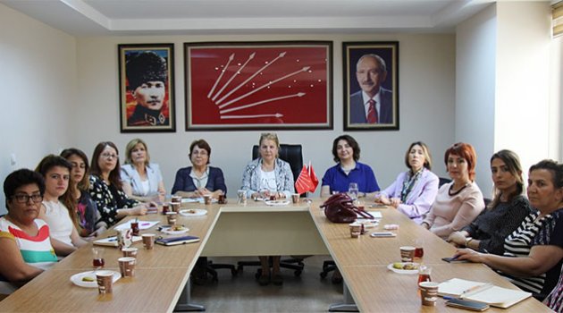 CHP’li kadınlar ‘Yerel Milletvekilleri’ ile buluştu