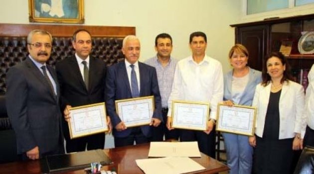 CHP’li milletvekilleri mazbatalarını aldı