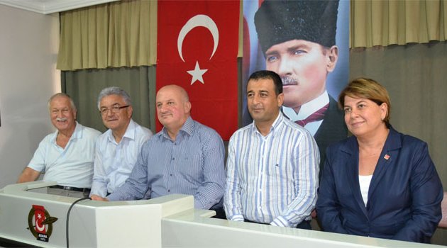 CHP milletvekili heyeti koalisyon sürecini anlatmak için Adana’da