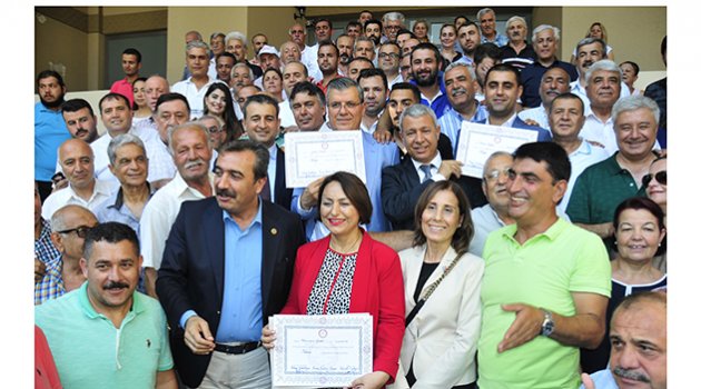 CHP milletvekilleri mazbatalarını aldı