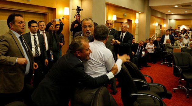 CHP'liler birbirine girdi