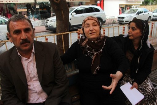 Çifte cinayette kızlardan biri de kayıp