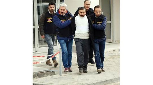 Cinayet şüphelisi ahırda yakalandı