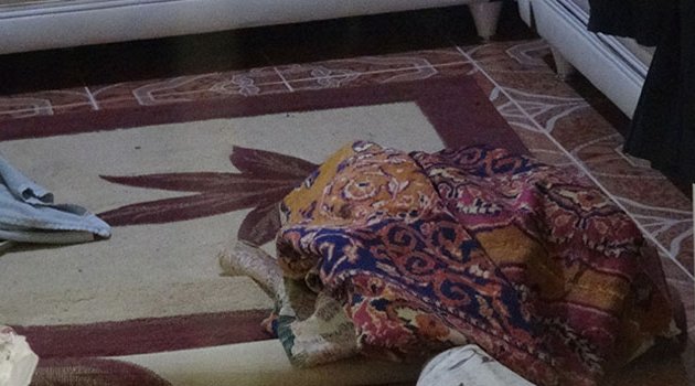 Cinnet getiren şahıs anne ve babasını öldürdü