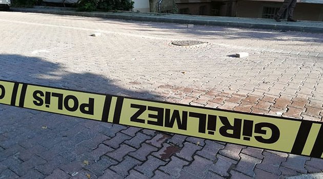 Cinnet getirince karısını ve kayınvalidesini vurdu