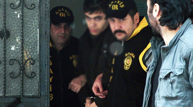 Çıplak gaspa 10 yıl