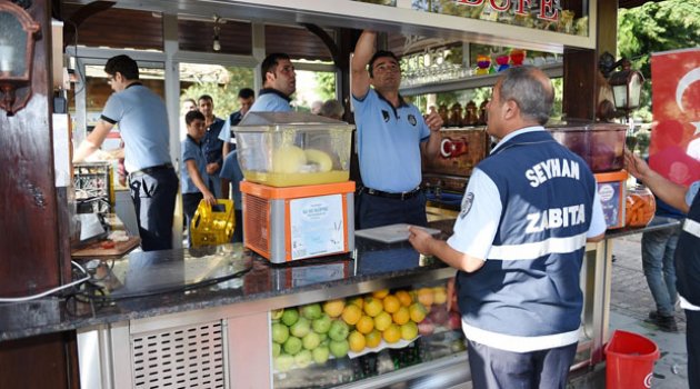 Çocuk parkına usulsüz yapılan büfe kaldırıldı