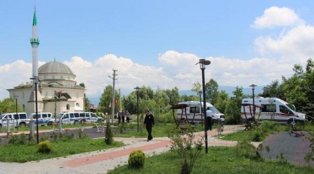 Çocuk parkında bonzai içip bayıldılar