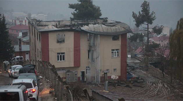 Çocuklara mezar olan yurttaki facianın izleri gün ağarınca ortaya çıktı
