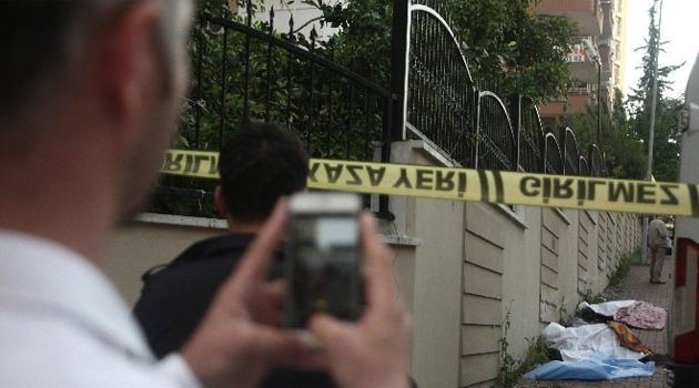 Çöp kamyonunun şoförü direksiyon başında kalp krizi geçirdi: 2 Ölü