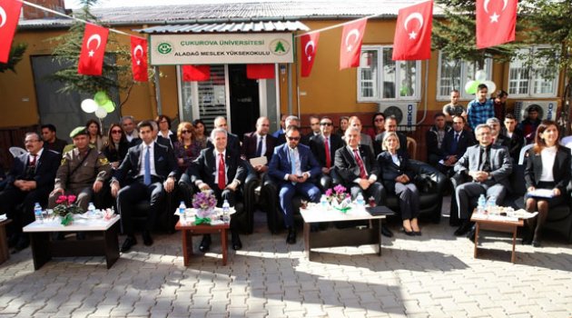 ÇÜ Aladağ MYO’da Yeni Eğitim-Öğretim Dönemi törenle başladı