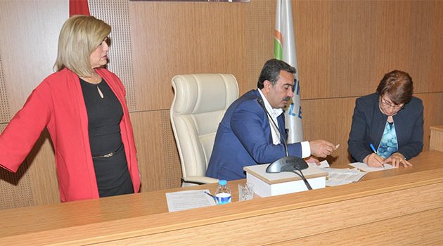 Çukurova belediye meclisinde seçim heyecanı