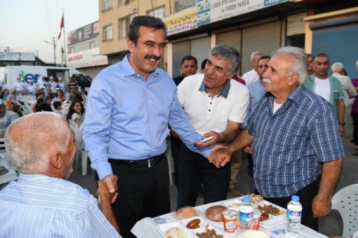 Çukurova İftar Sofralarında Kardeşlik Vurgusu
