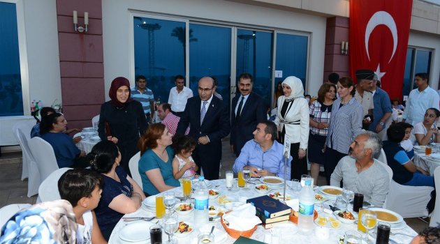 Çukurova Kaymakamlığı’ndan şehit aileleri ve gazilere iftar
