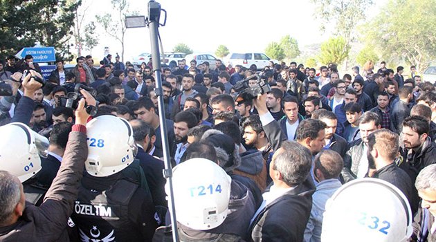 Çukurova Üniversitesi'nde gerginlik
