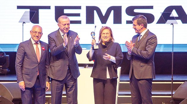 Cumhurbaşkanı Erdoğan’dan Sabancı ailesine büyük övgü