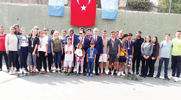 Cumhuriyet için yarıştılar
