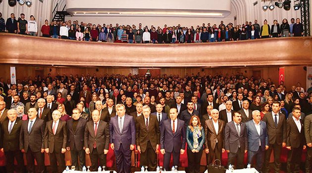 ‘Cumhuriyet vazgeçilmezimizdir’