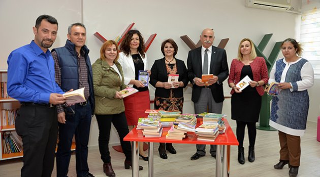 ÇYDD’den kitap bağışı