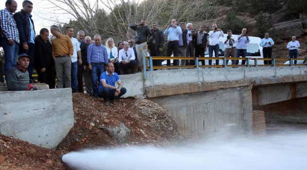 Dağlar delindi, yollar açıldı, su; kaynağından alınıp Göller’e götürüldü