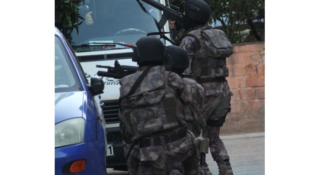 DEAŞ’ın hücre evi baskınında 9 gözaltı