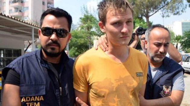 DEAŞ’lı Rus savunma yerine ayet okudu