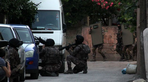 DEAŞ’lıların hücre evinde canlı bomba operasyonu