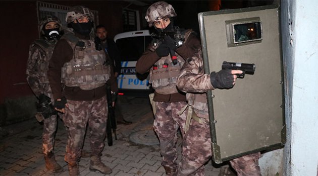 DEAŞ operasyonunda 12 Suriyeli gözaltına alındı