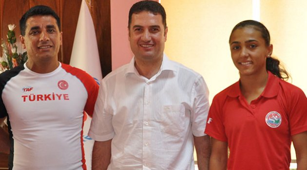 Demet’e rekor dayanmıyor