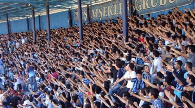 Demirspor taraftarı resti çekti