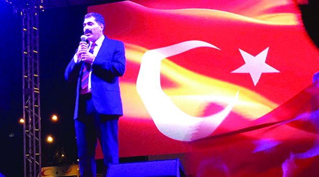 Demokrasi nöbetinde sabahladılar