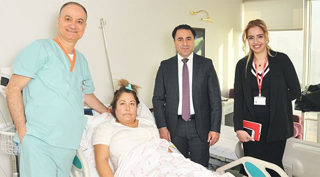 Deneyimli cerrah eşinin midesini küçülttü