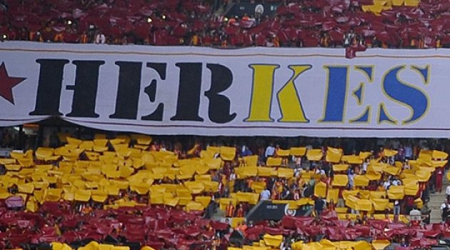 Dev koreografide Beşiktaş ve Fener'e taş! | FOTO GALERİ
