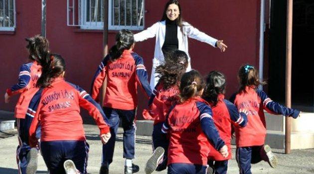 Dilek öğretmen 1 milyon dolarlık ödülü alamadı ama gururlu