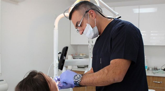Diş hekiminden duygulandıran hizmet
