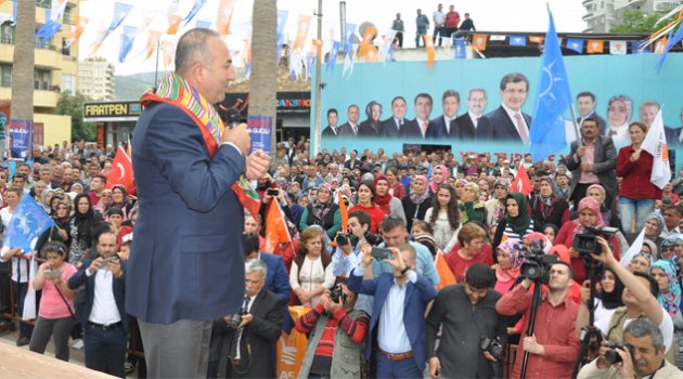Dışişleri Bakanı Mevlüt Çavuşoğlu; “Bunlara iki koyunu teslim etsen birini kaybeder, diğerini kurda yedirir”