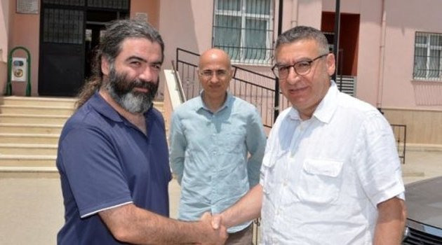 Doktora ölüm tehdidine 12 ay hapis cezası