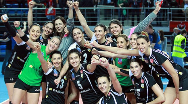 Dörtlü Final'e VakıfBank yükseldi!
