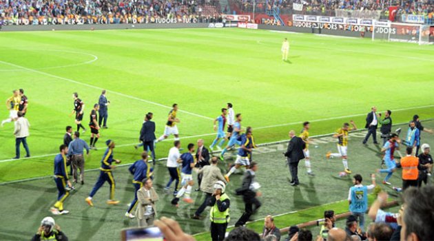 Dünya basını olaylı maçı konuşuyor