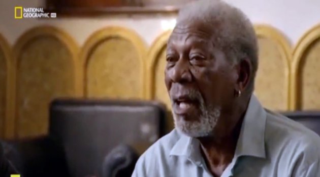 Dünyaca ünlü Hollywood oyuncusu ezan okudu.