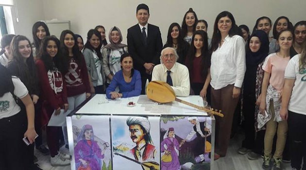 Durmuş Ali Özkale Karacaoğlan’ı anlattı