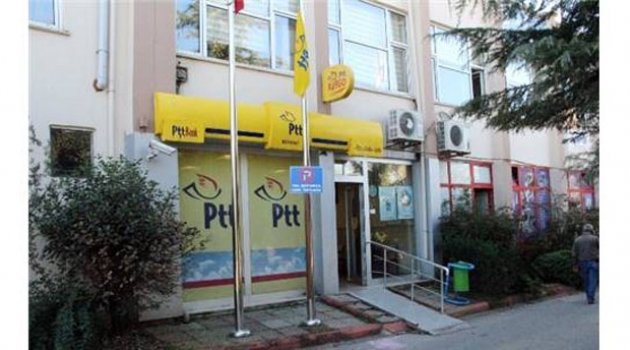 Duvarı delerek girdikleri PTT'den 7 bin TL çaldılar