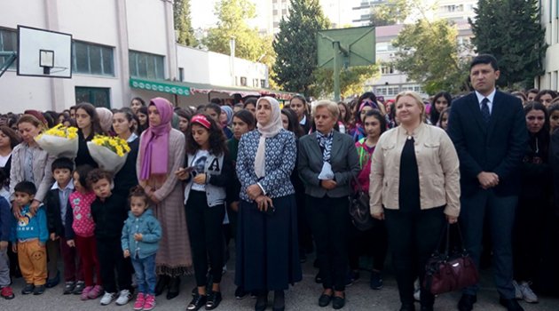 Duygulandıran anma