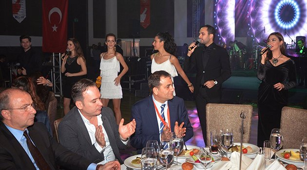 Eczacılar Enbe Orkestrası ile stres attı